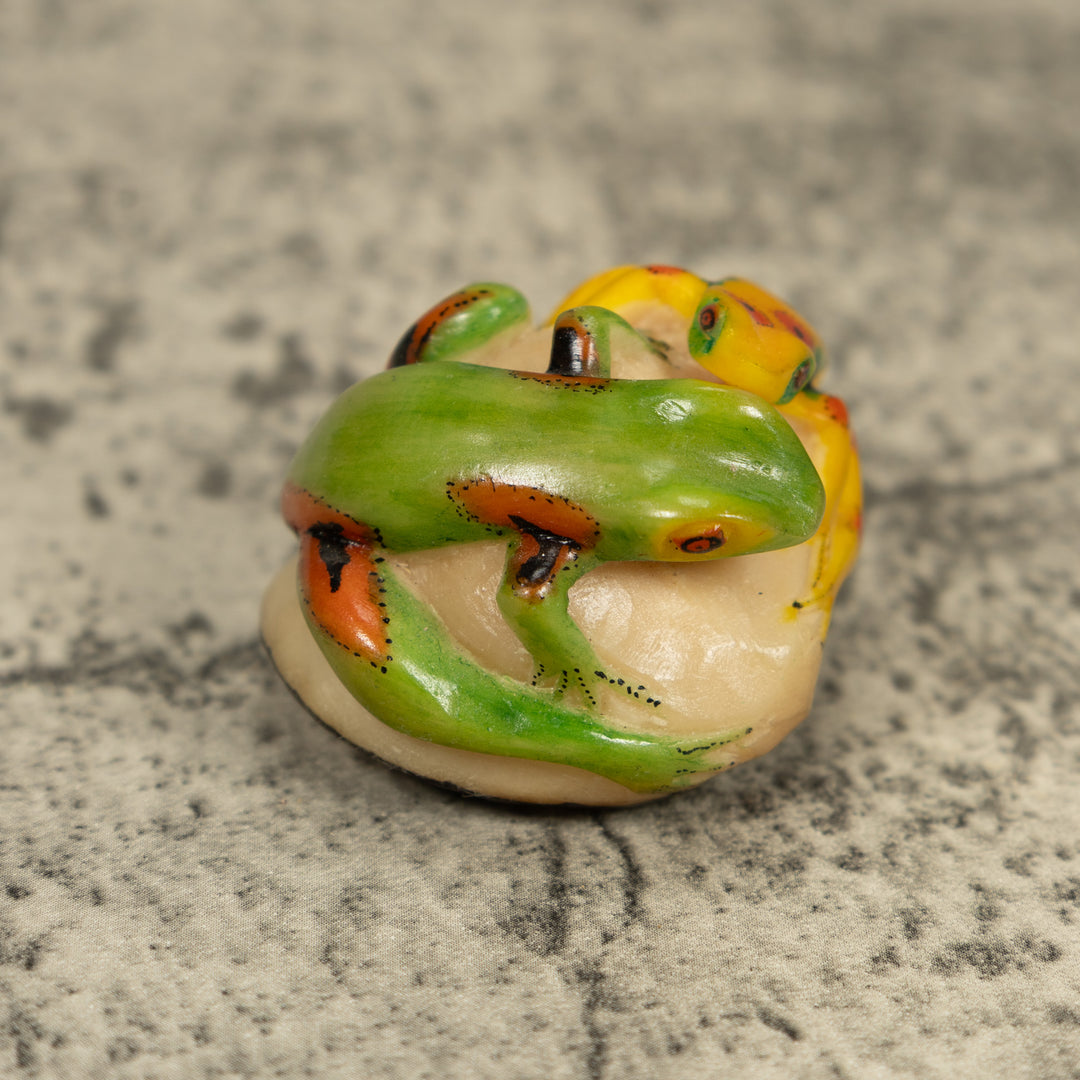 Vintage Poison Dart Frog And Gecko Tagua Carving