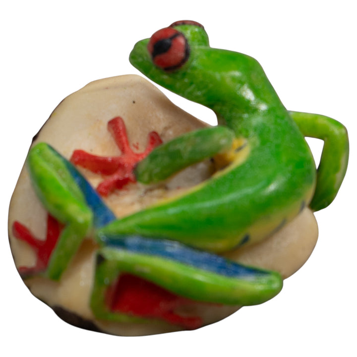 Red-Eye Tree Frog Tagua Carving