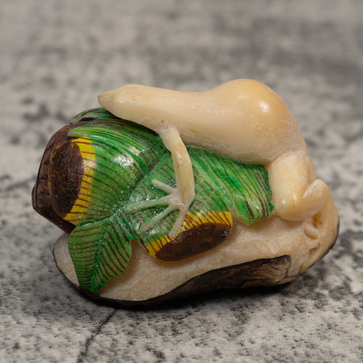 White And Green Natural Frog Tagua Carving