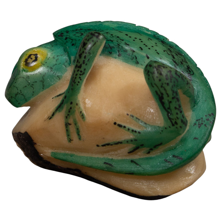 Vintage Green And Black Iguana Tagua Carving