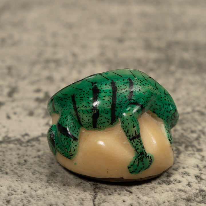 Vintage Iguana Lizard Reptile Tagua Carving