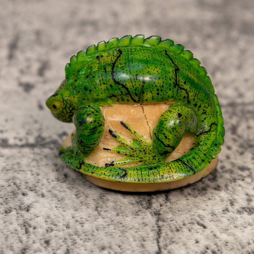Vintage Green Iguana Lizard Tagua Carving
