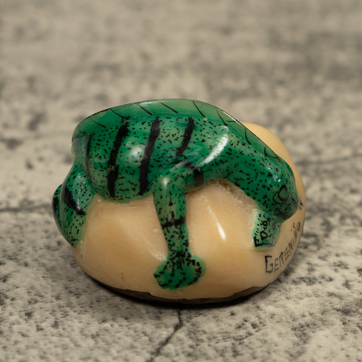 Vintage Iguana Lizard Reptile Tagua Carving