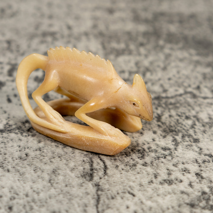 Vintage Natural White Jesus Lizard Tagua Carving