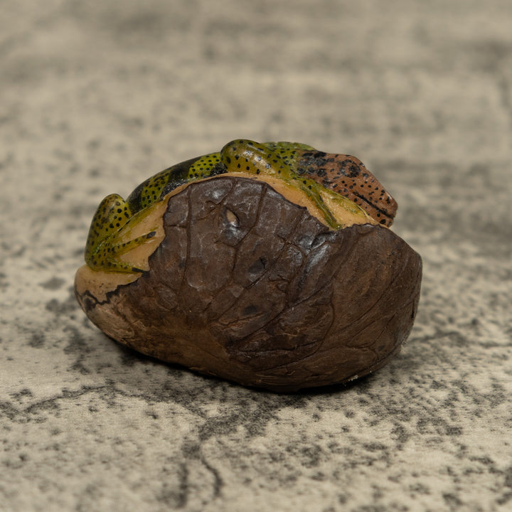 Vintage Iguana Lizard Reptile Tagua Carving