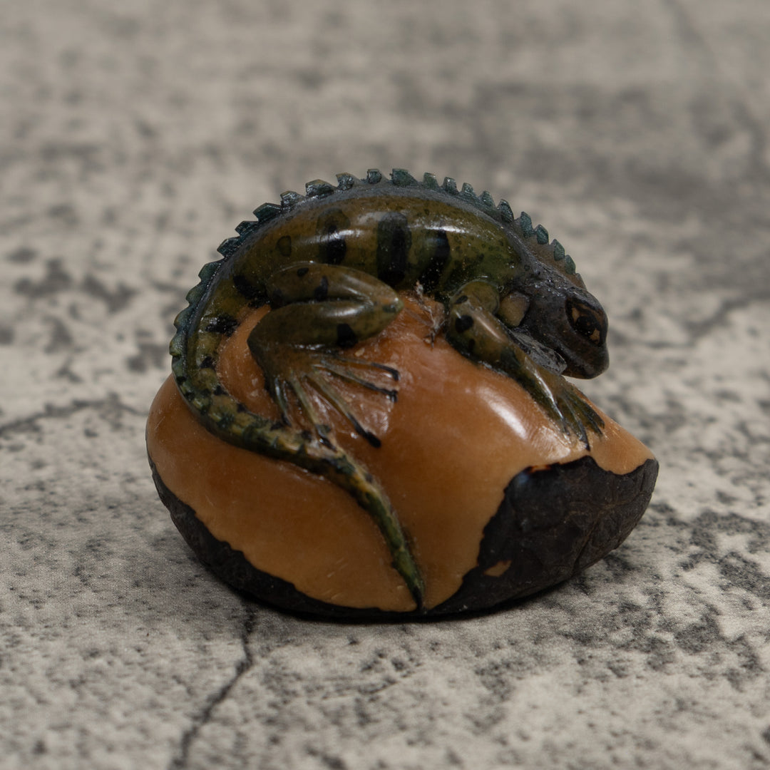 Vintage Iguana Lizard Reptile Tagua Carving