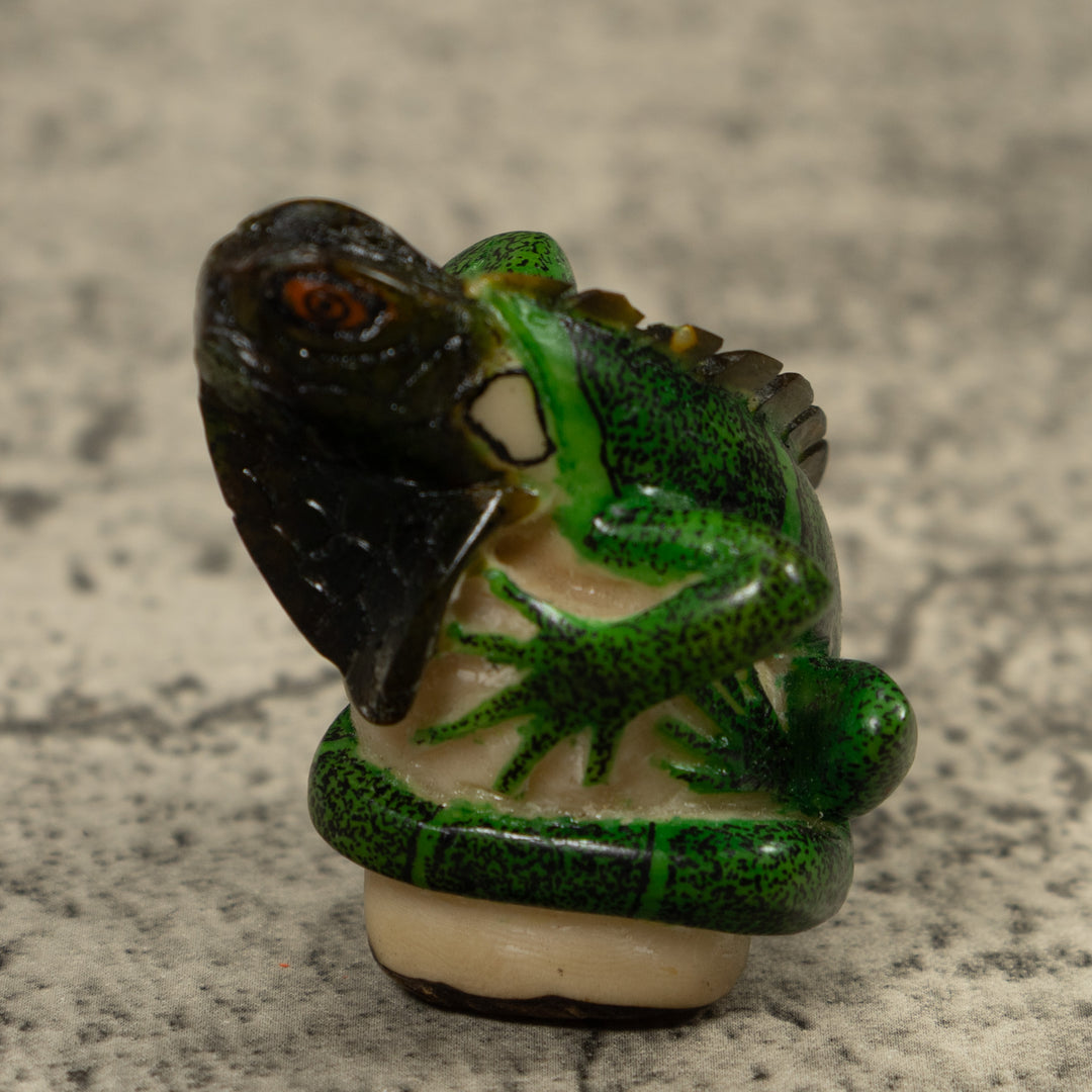 Iguana Lizard Reptile Tagua Carving