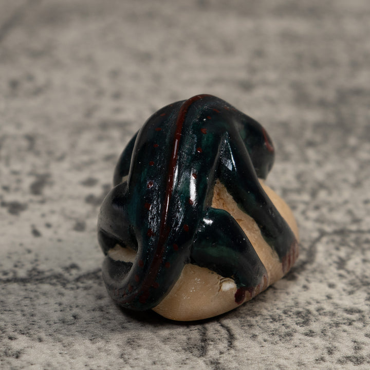 Vintage Blue Black Lizard Gecko Tagua Carving