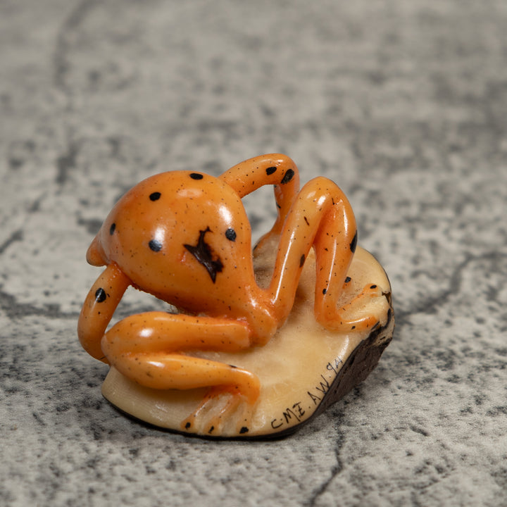 Vintage Gold And Black Jungle Frog Tagua Carving