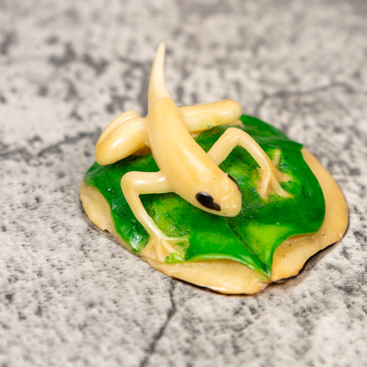 White And Green Gecko Lizard Tagua Carving