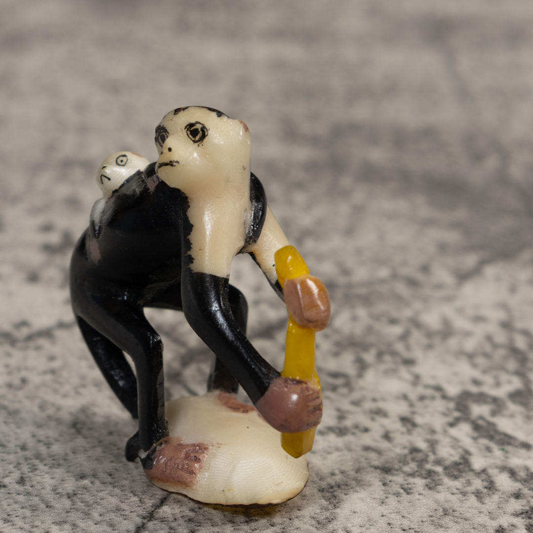 White Face Monkey With Youngster Tagua Carving