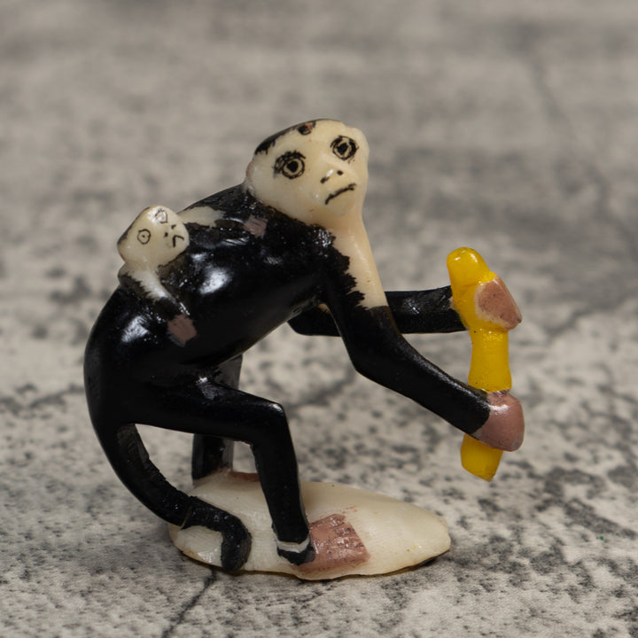 White Face Monkey With Youngster Tagua Carving