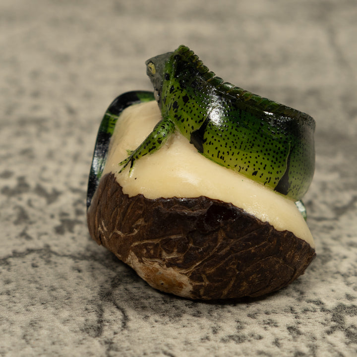Iguana Lizard Reptile Tagua Carving