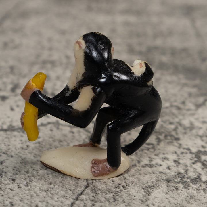 White Face Monkey With Youngster Tagua Carving
