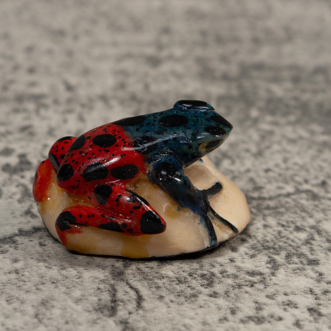 Vintage Blue Green And Black Poison Dart Frog Tagua Carving