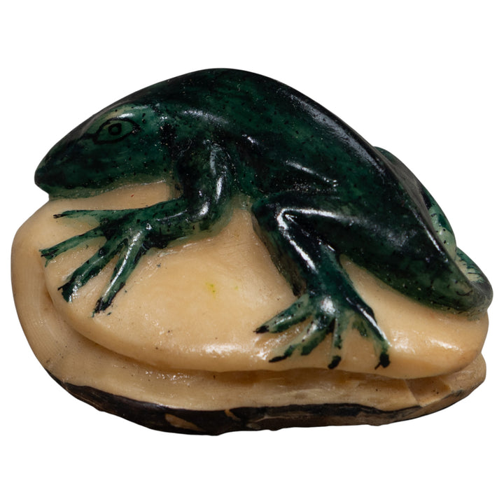 Vintage Gecko Lizard Reptile Tagua Carving