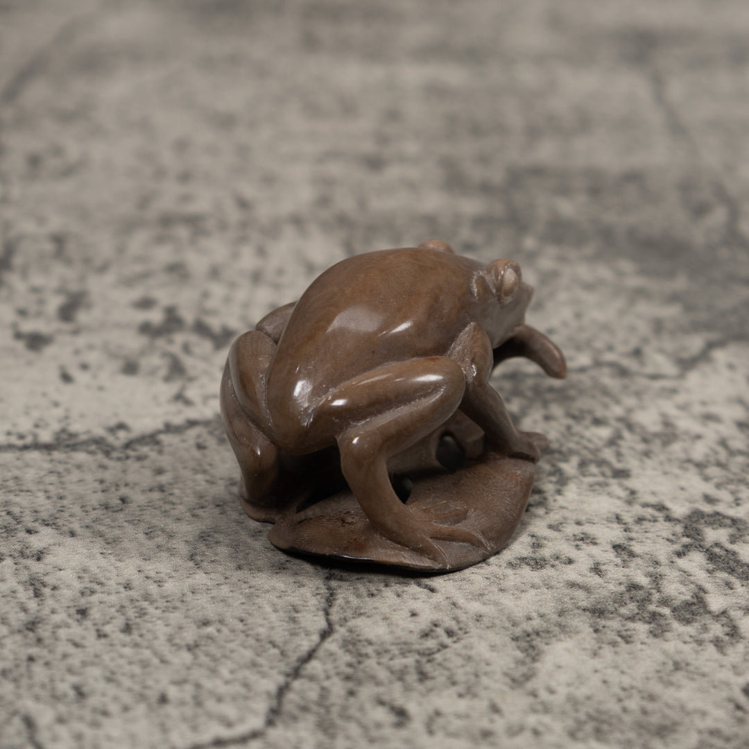 Vintage Dyed Grey Brown FrogTagua Carving