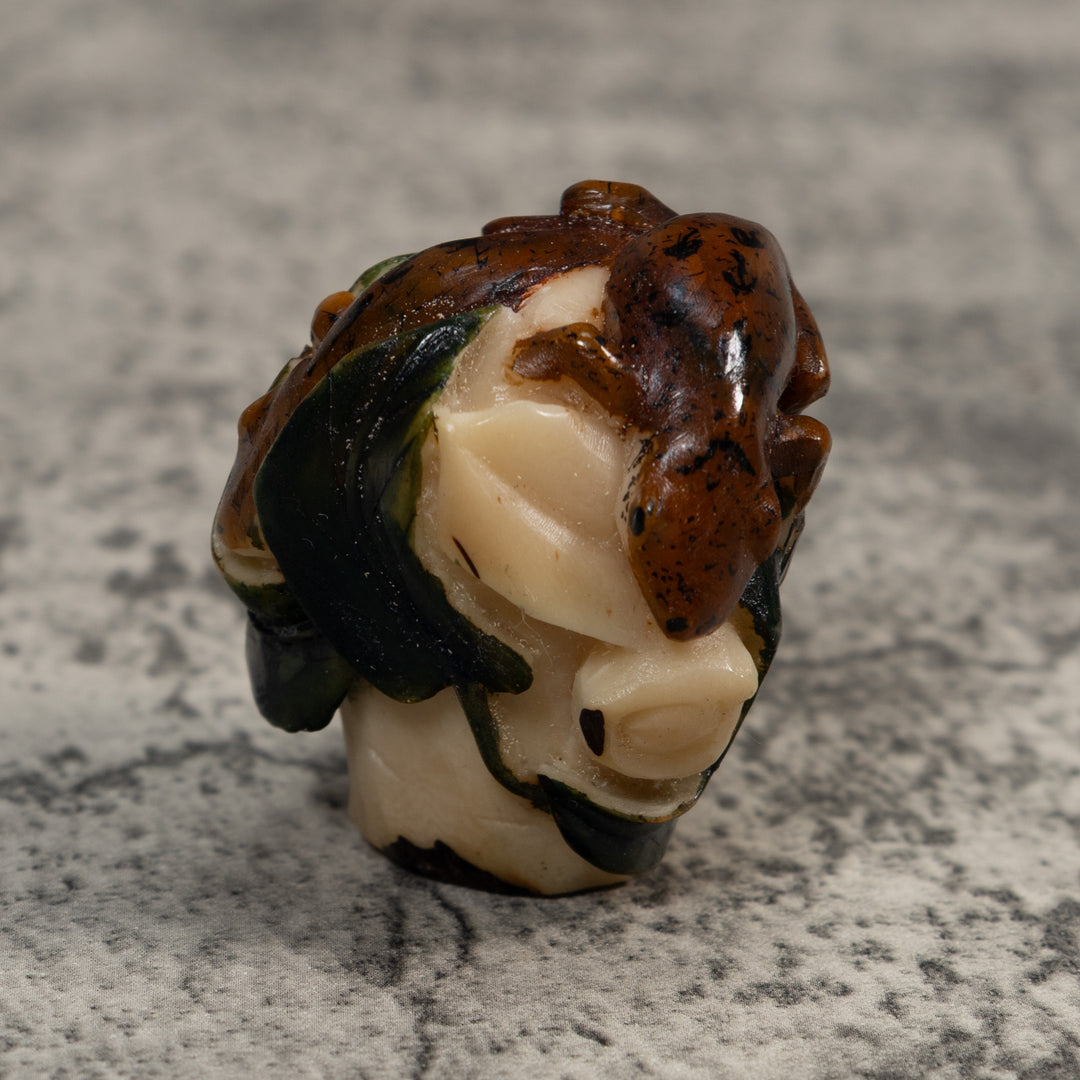 Double Brown Gecko Lizard Tagua Carving
