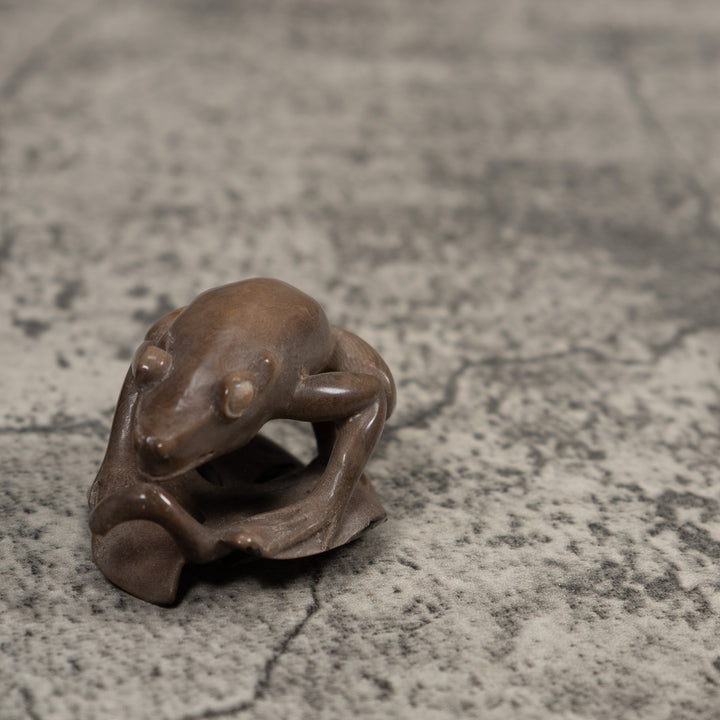 Vintage Dyed Grey Brown FrogTagua Carving