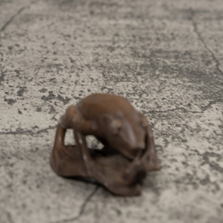 Vintage Dyed Grey Brown FrogTagua Carving