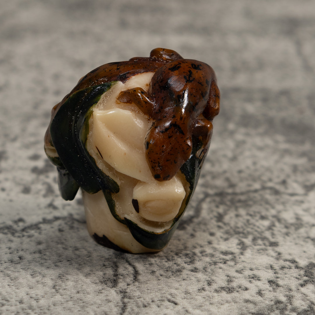 Double Brown Gecko Lizard Tagua Carving