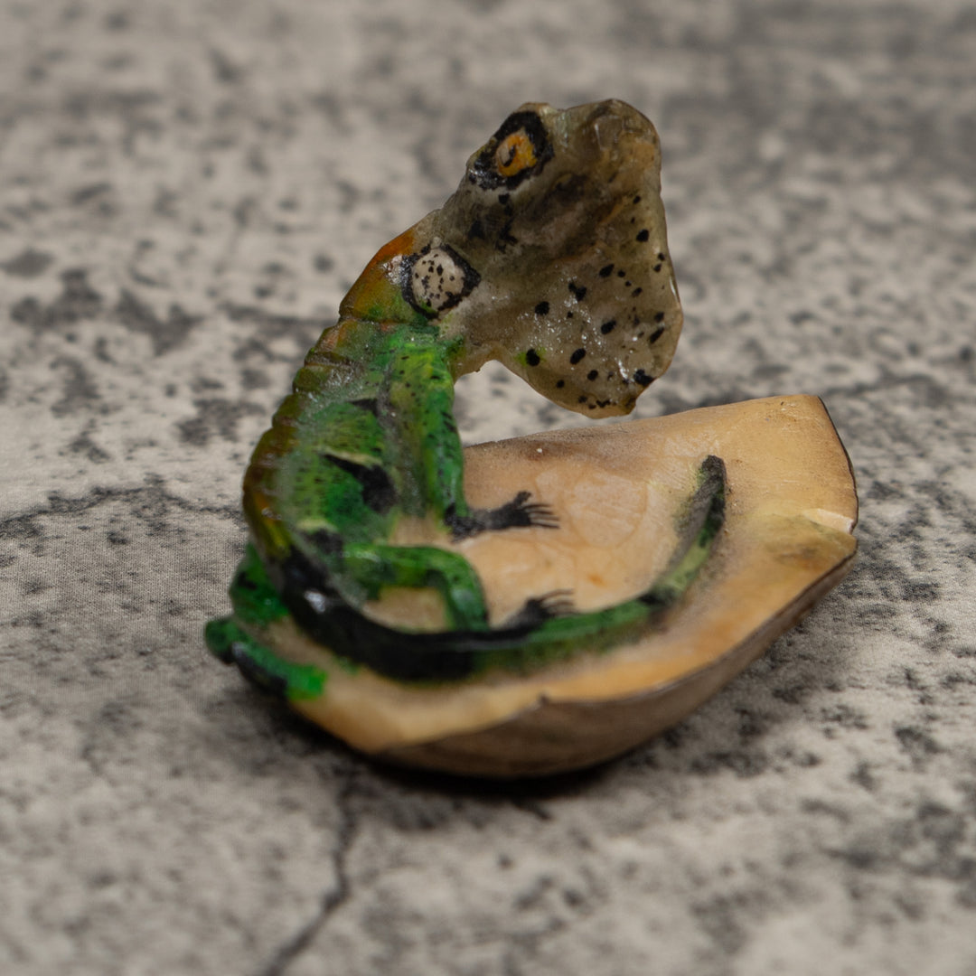 Vintage Iguana Lizard Reptile Tagua Carving