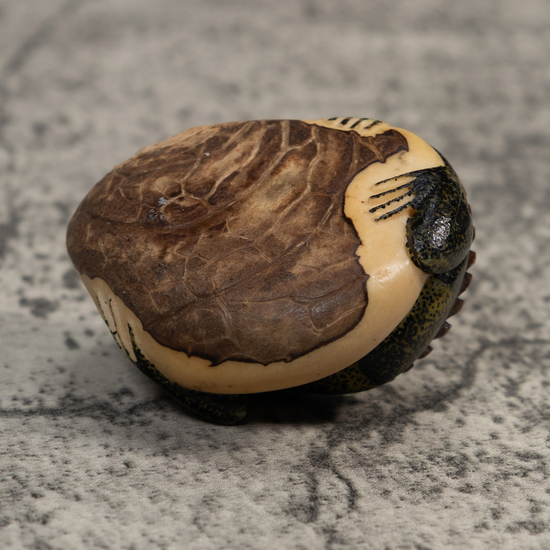 Vintage Green And Black Iguana Lizard Tagua Carving