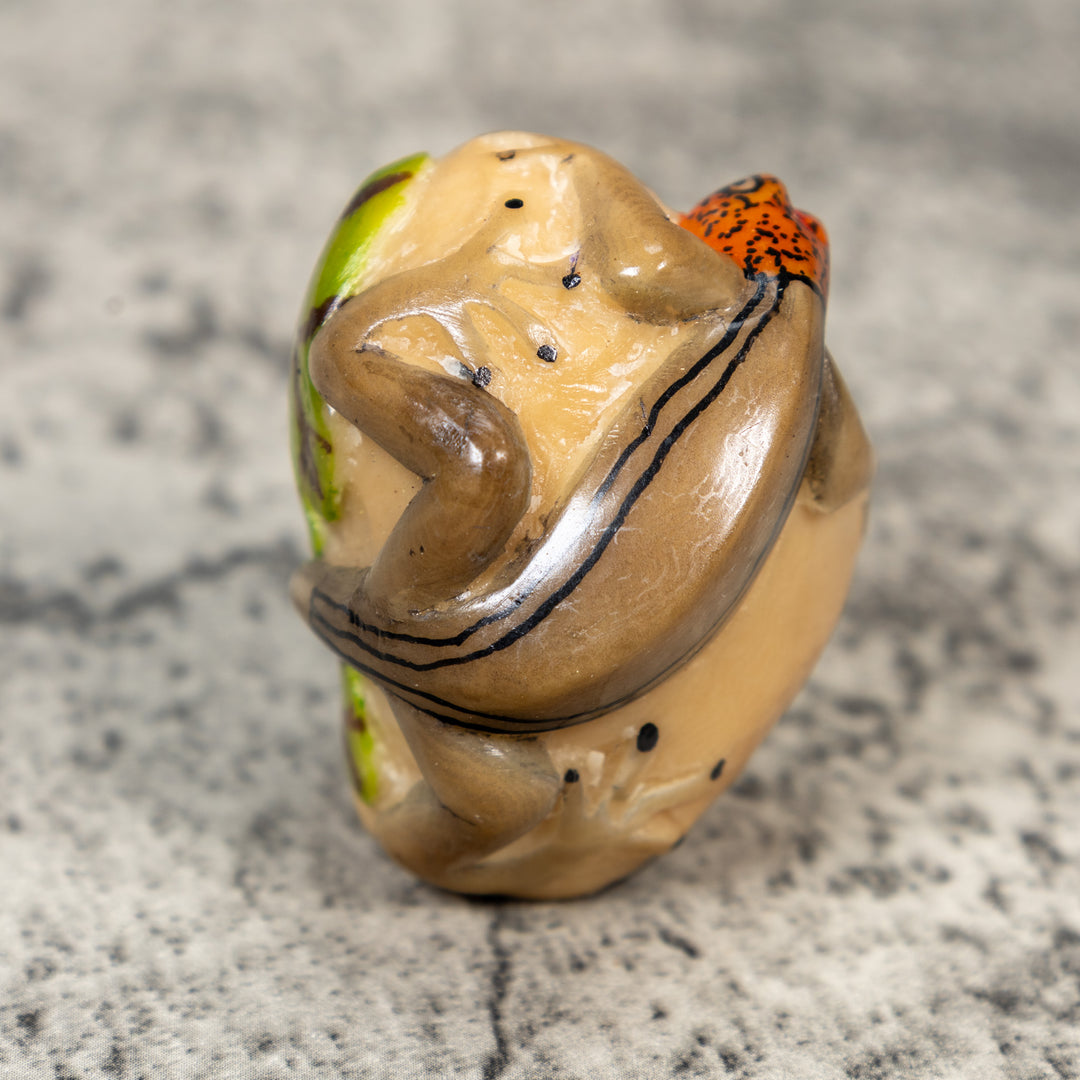 Redhead Gecko Lizard Tagua Carving