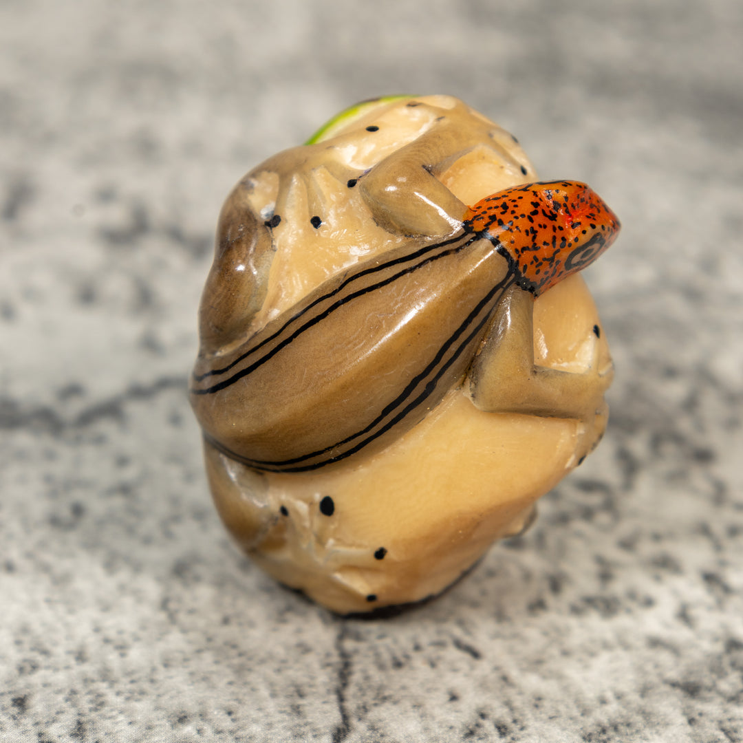 Redhead Gecko Lizard Tagua Carving