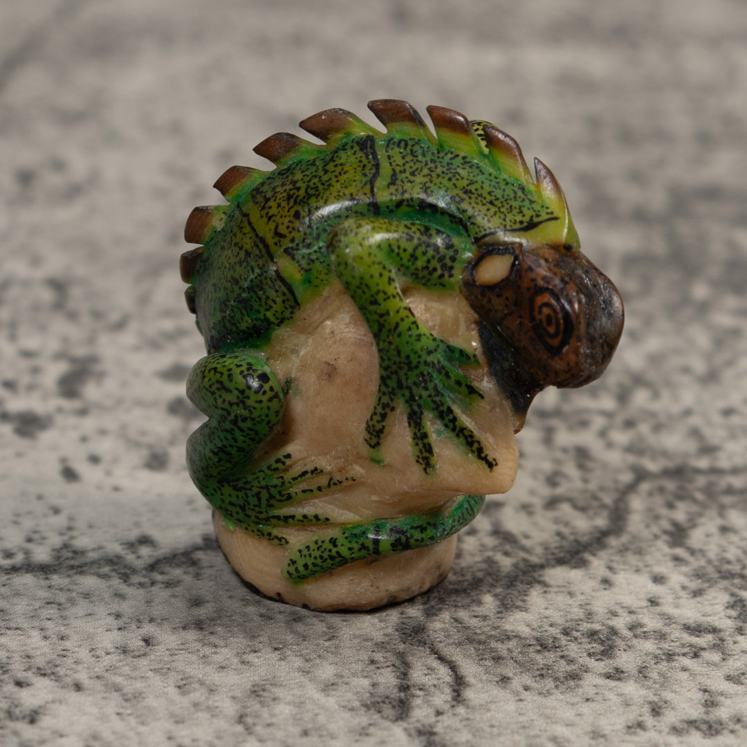 Vintage Green And Black Iguana Lizard Tagua Carving