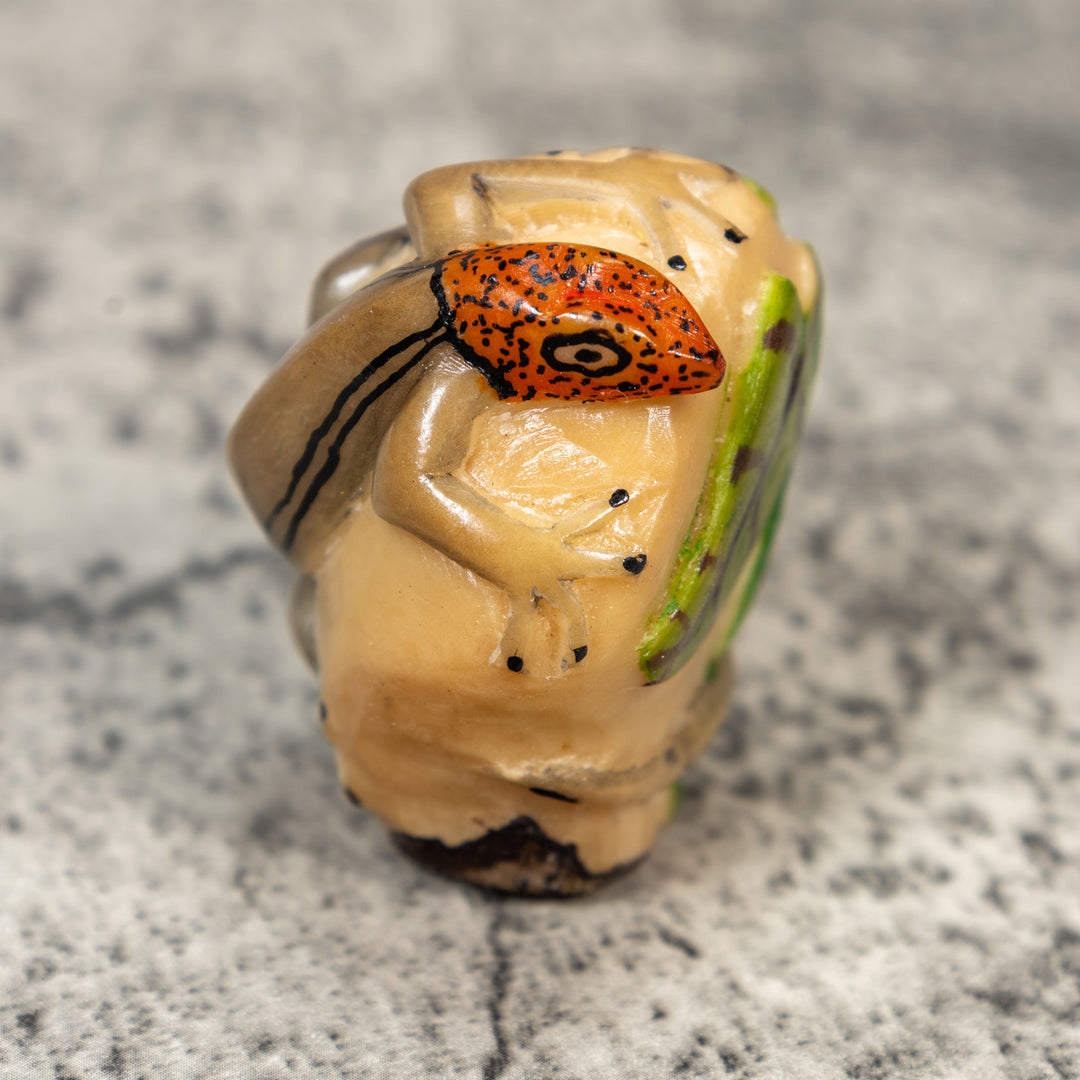 Redhead Gecko Lizard Tagua Carving