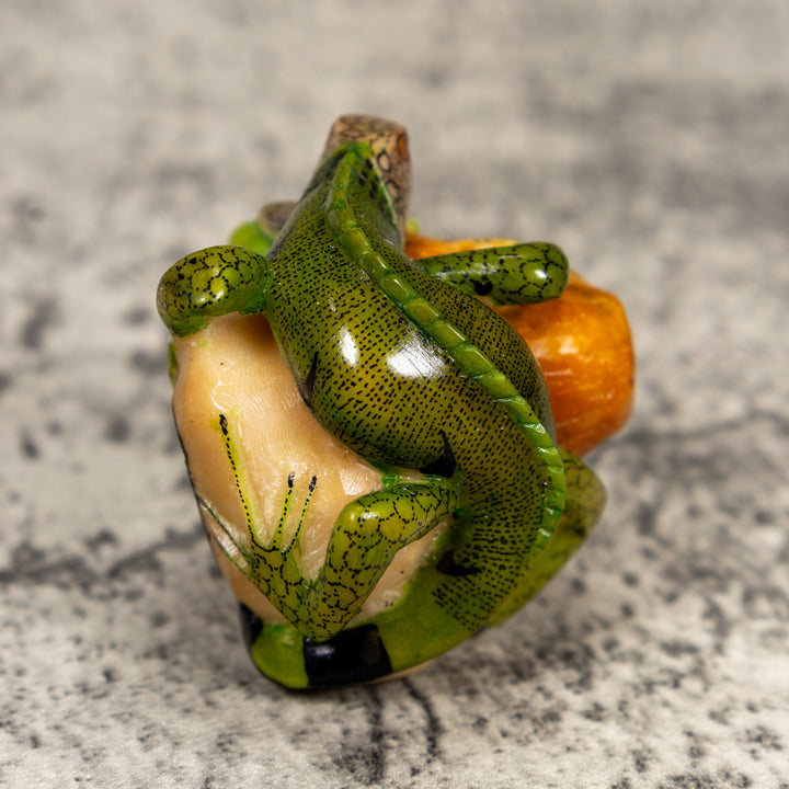 Pedestal Green Iguana Lizard Tagua Carving