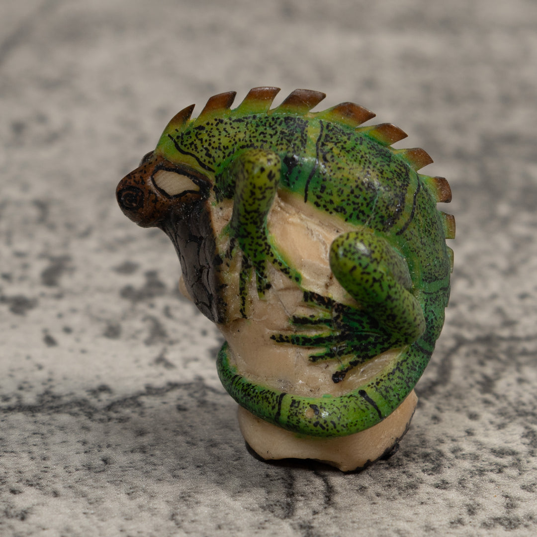 Vintage Green And Black Iguana Lizard Tagua Carving