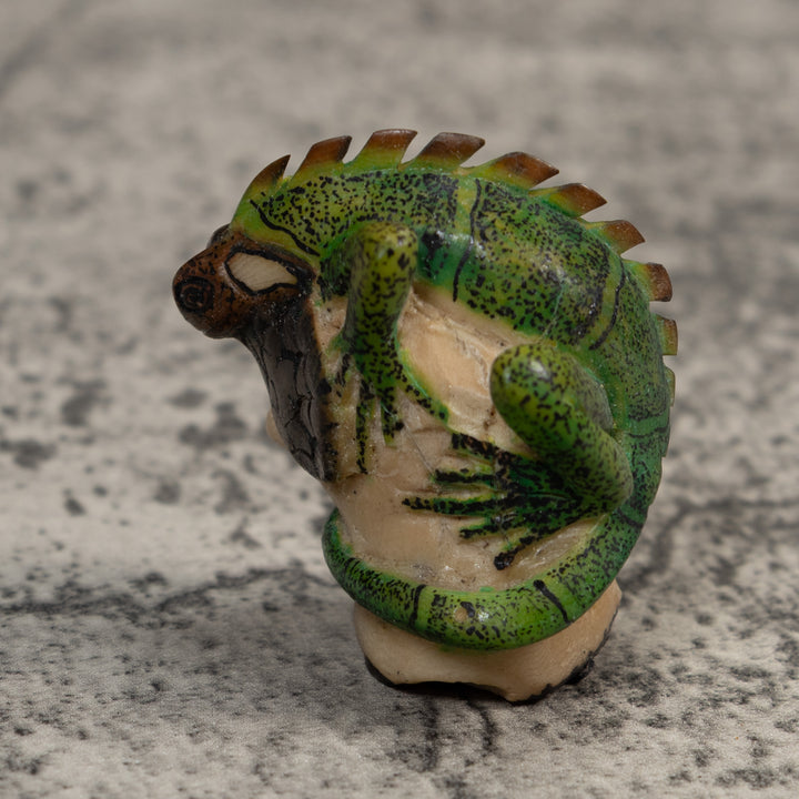 Vintage Green And Black Iguana Lizard Tagua Carving