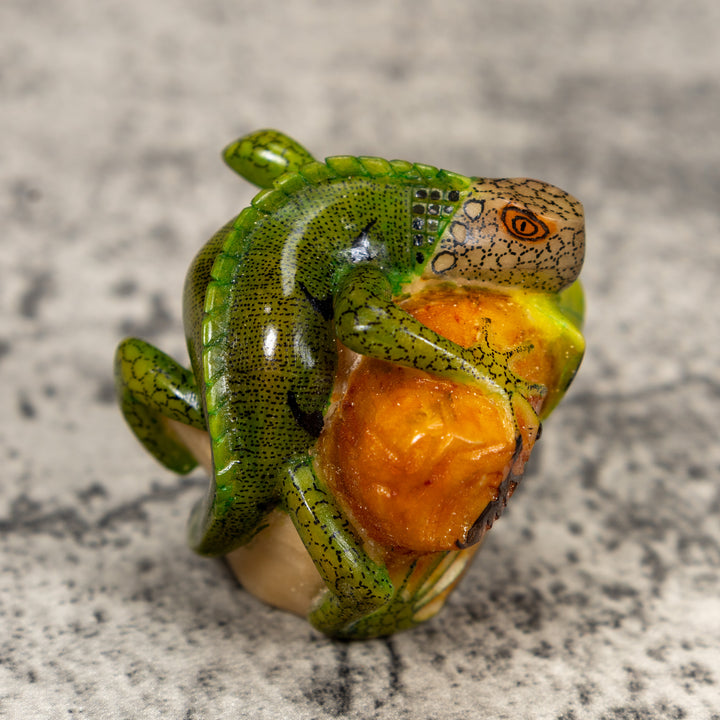 Pedestal Green Iguana Lizard Tagua Carving