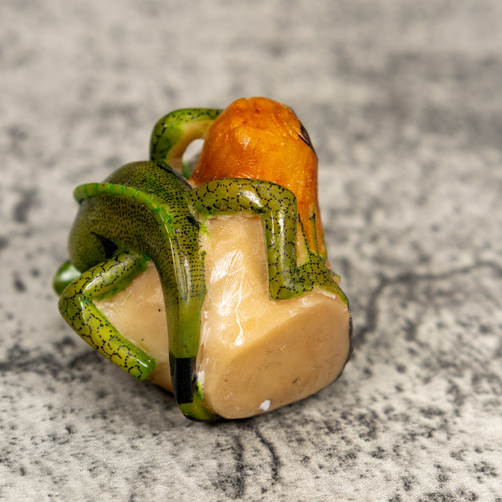 Pedestal Green Iguana Lizard Tagua Carving