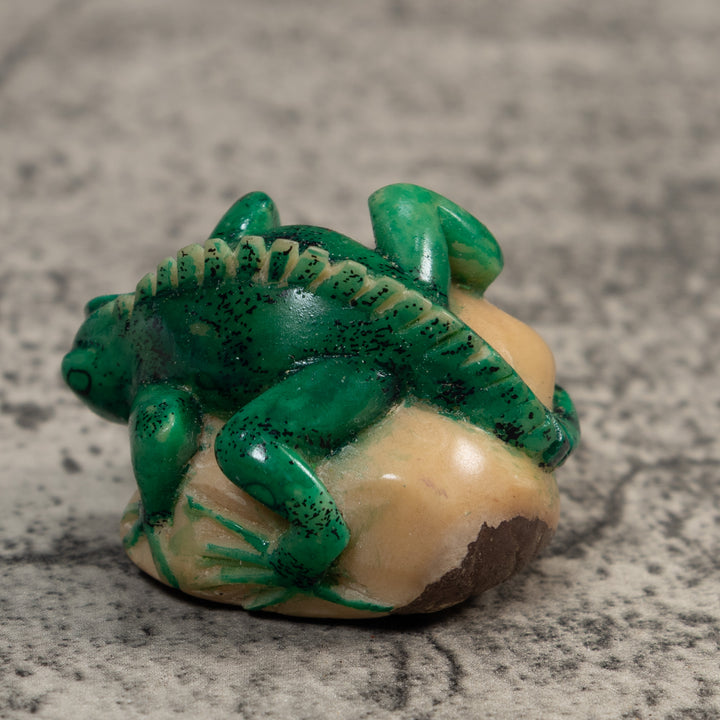 Vintage Green And Black Iguana Lizard Tagua Carving
