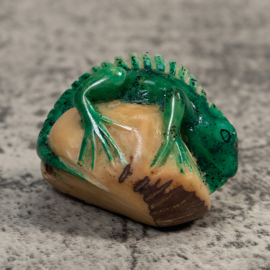 Vintage Green And Black Iguana Lizard Tagua Carving