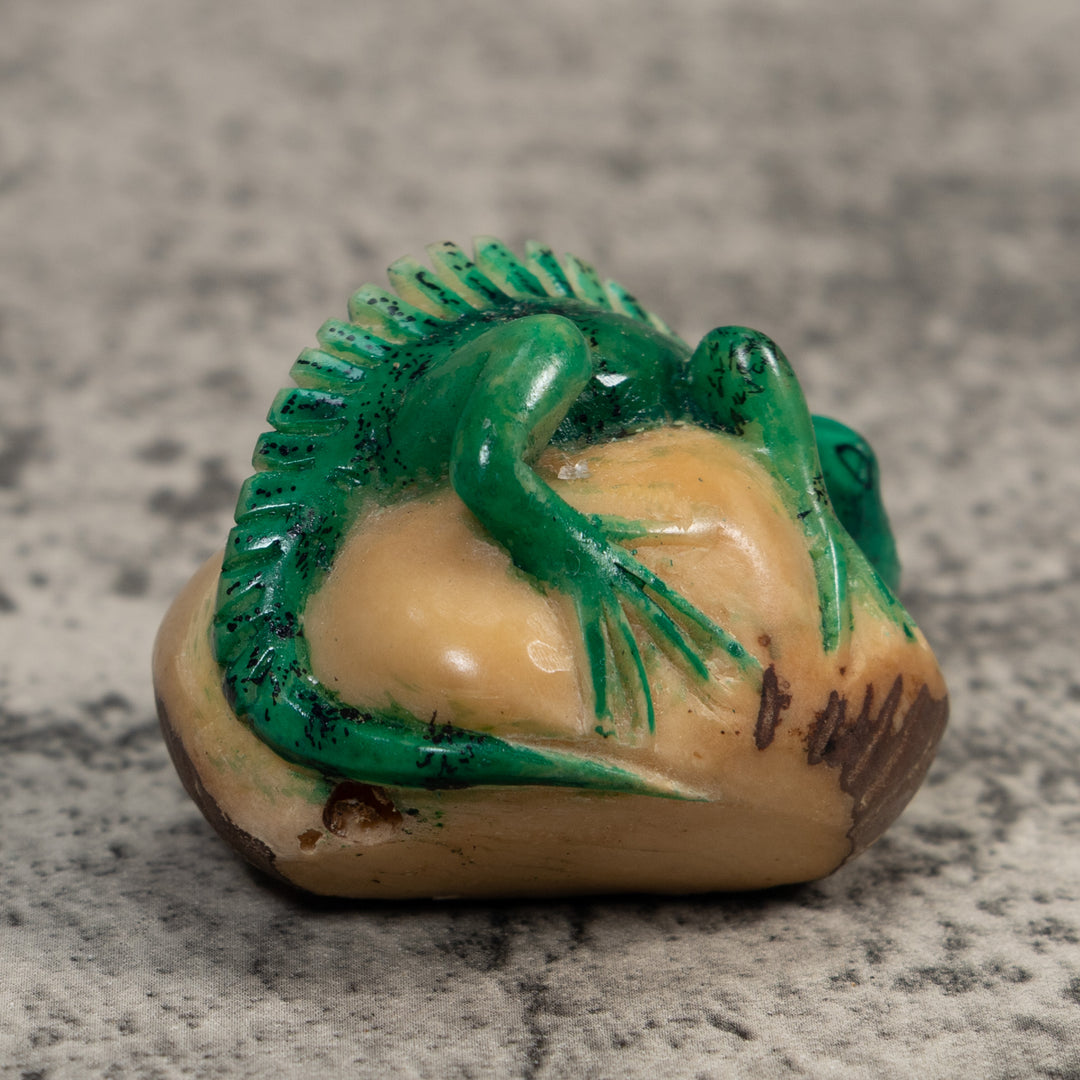 Vintage Green And Black Iguana Lizard Tagua Carving