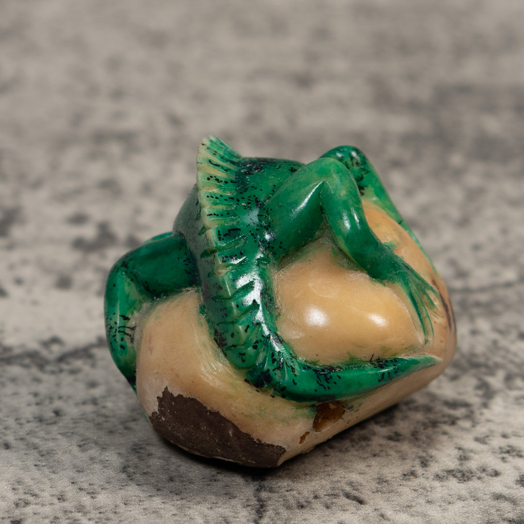 Vintage Green And Black Iguana Lizard Tagua Carving