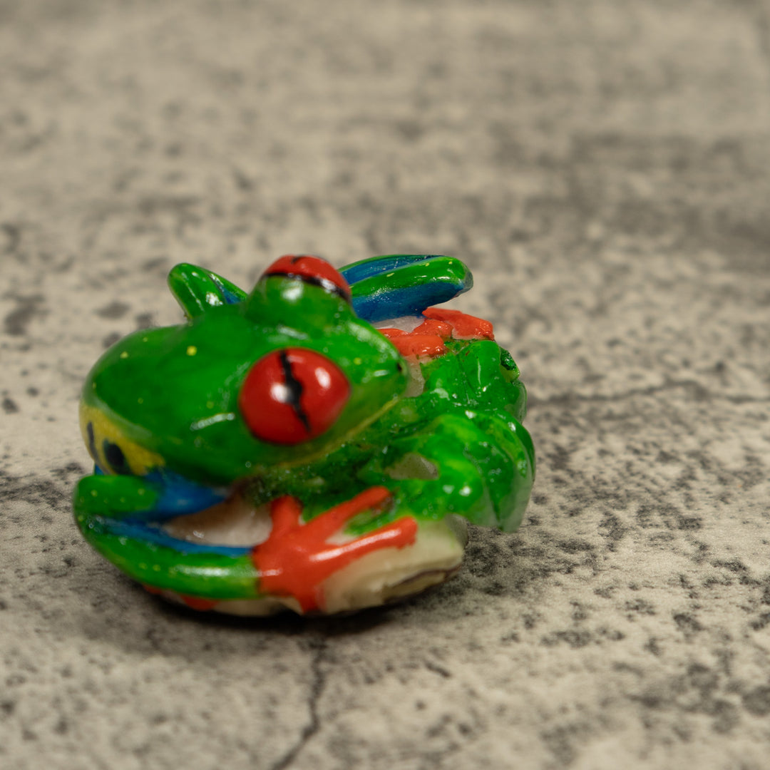 Red Eye Tree Frog Tagua Carving