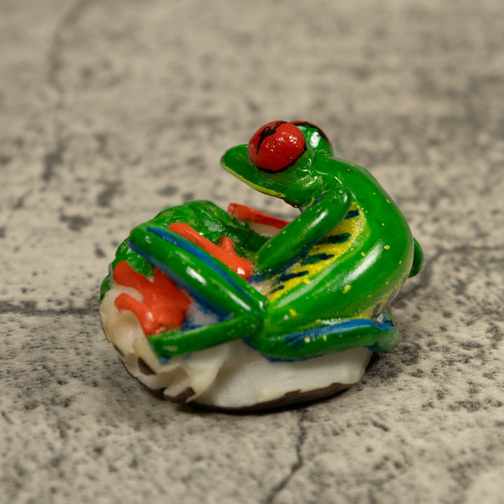 Red Eye Tree Frog Tagua Carving