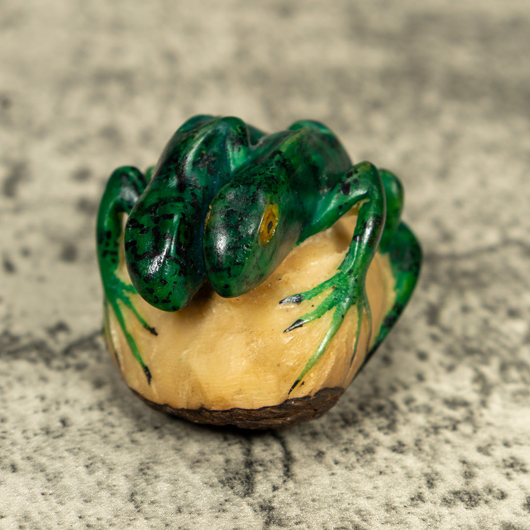 Vintage Double Green Iguana Lizard Tagua Carving