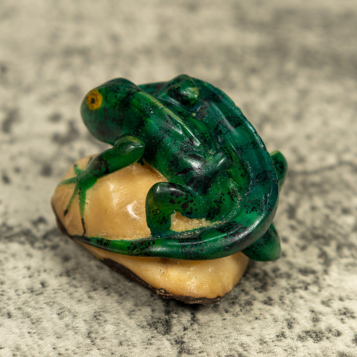 Vintage Double Green Iguana Lizard Tagua Carving