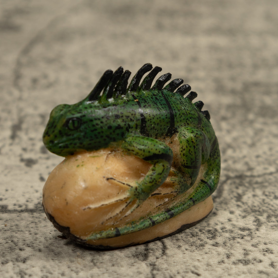 Vintage Iguana Lizard Reptile Tagua Carving