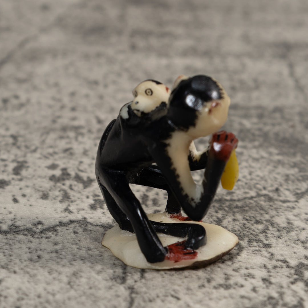 White Face Monkey With Infant Tagua Carving