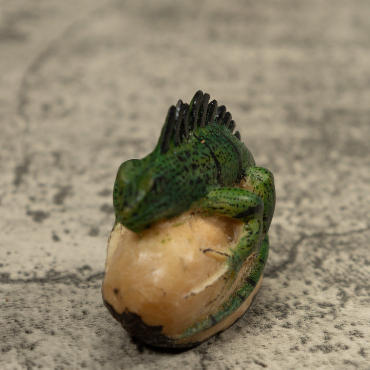 Vintage Iguana Lizard Reptile Tagua Carving