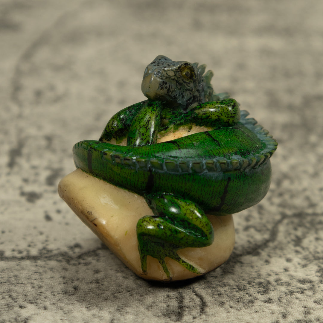 Iguana Lizard Reptile Tagua Carving