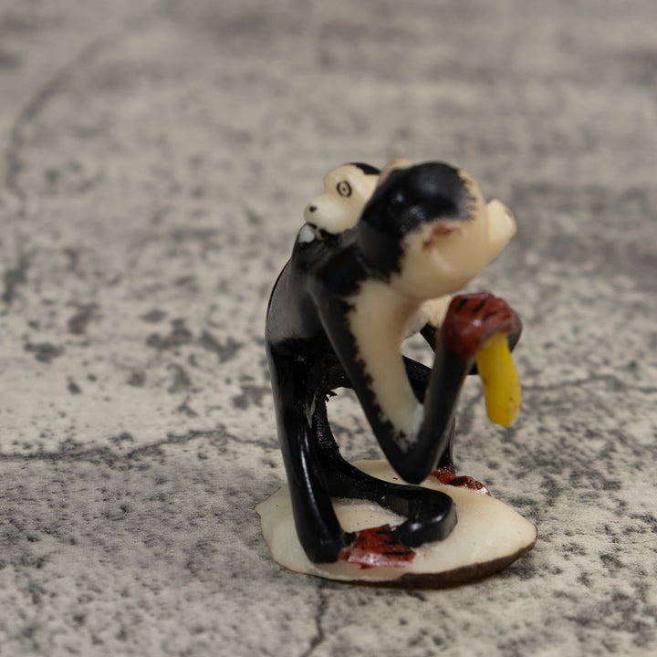 White Face Monkey With Infant Tagua Carving