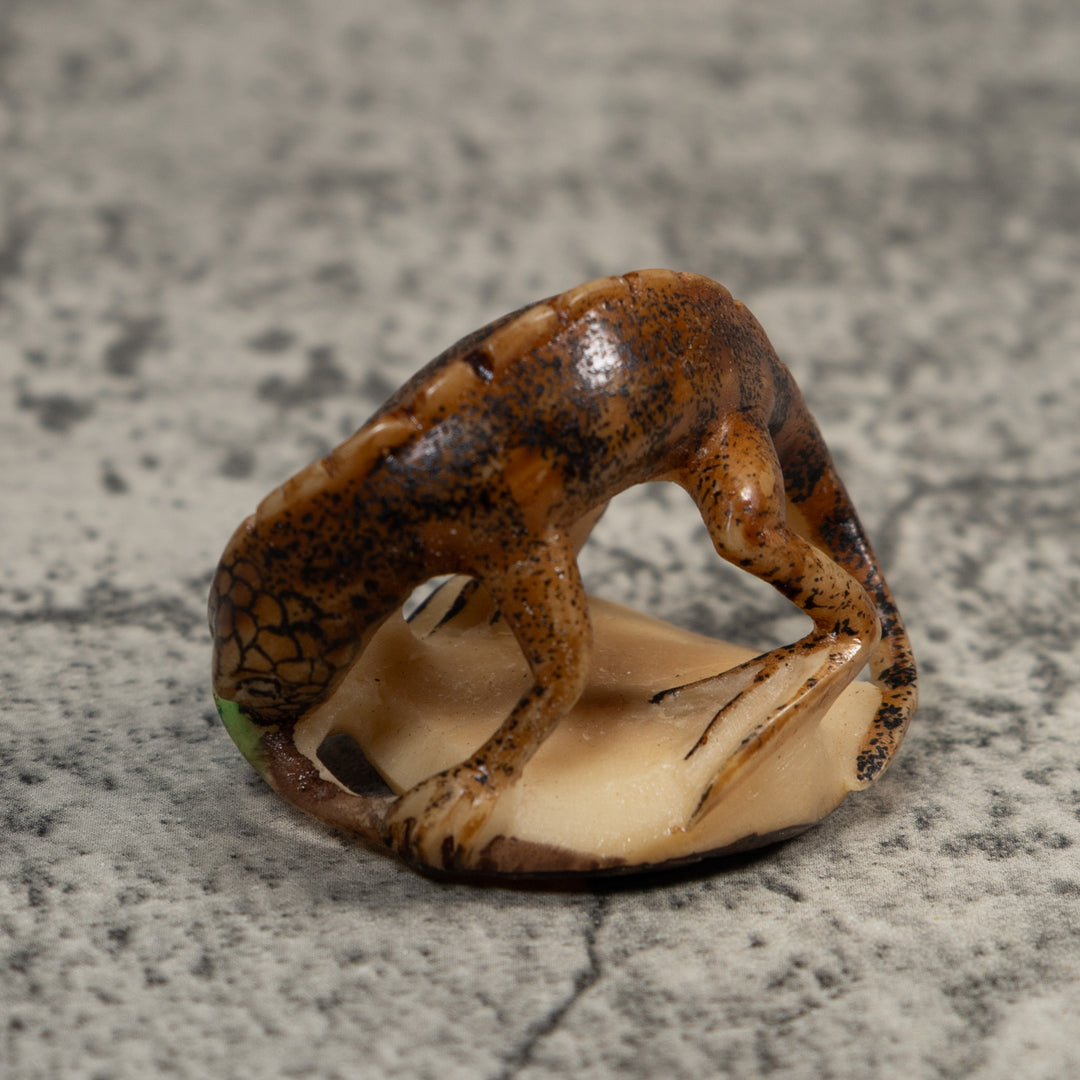 Vintage Black And Brown Iguana Lizard Tagua Carving